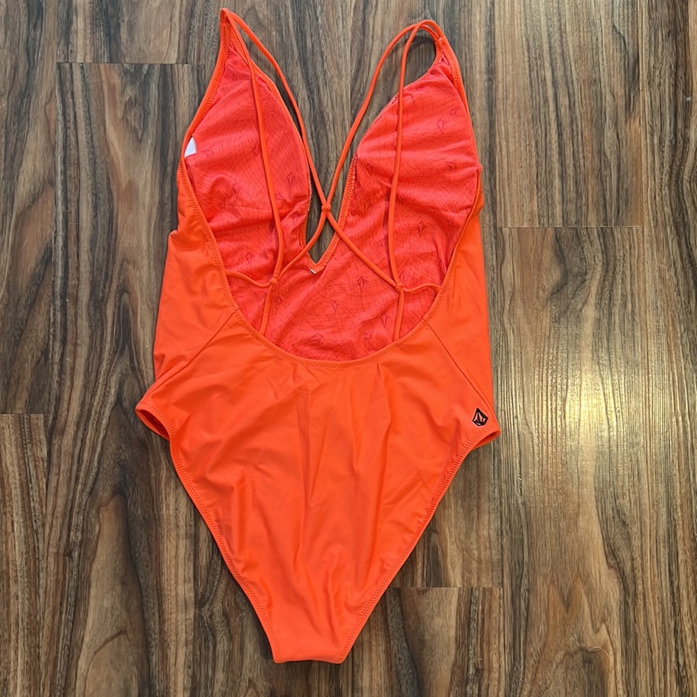 Volcom Simply Solid One Piece - Picture 7 of 16